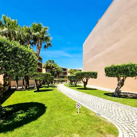 Flh Salgados Family Apartment Guia (Faro)
